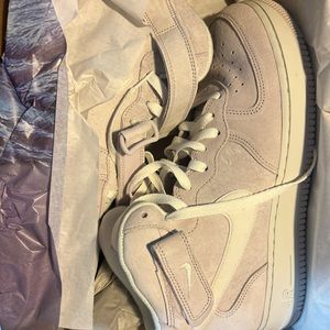 Air Force One mid 07QS Venice/summit white size 10 new